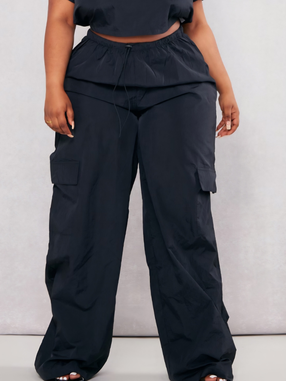 Black Wide-Leg Cargo Pants - Women. Size 3X. NWOT. Polyester.